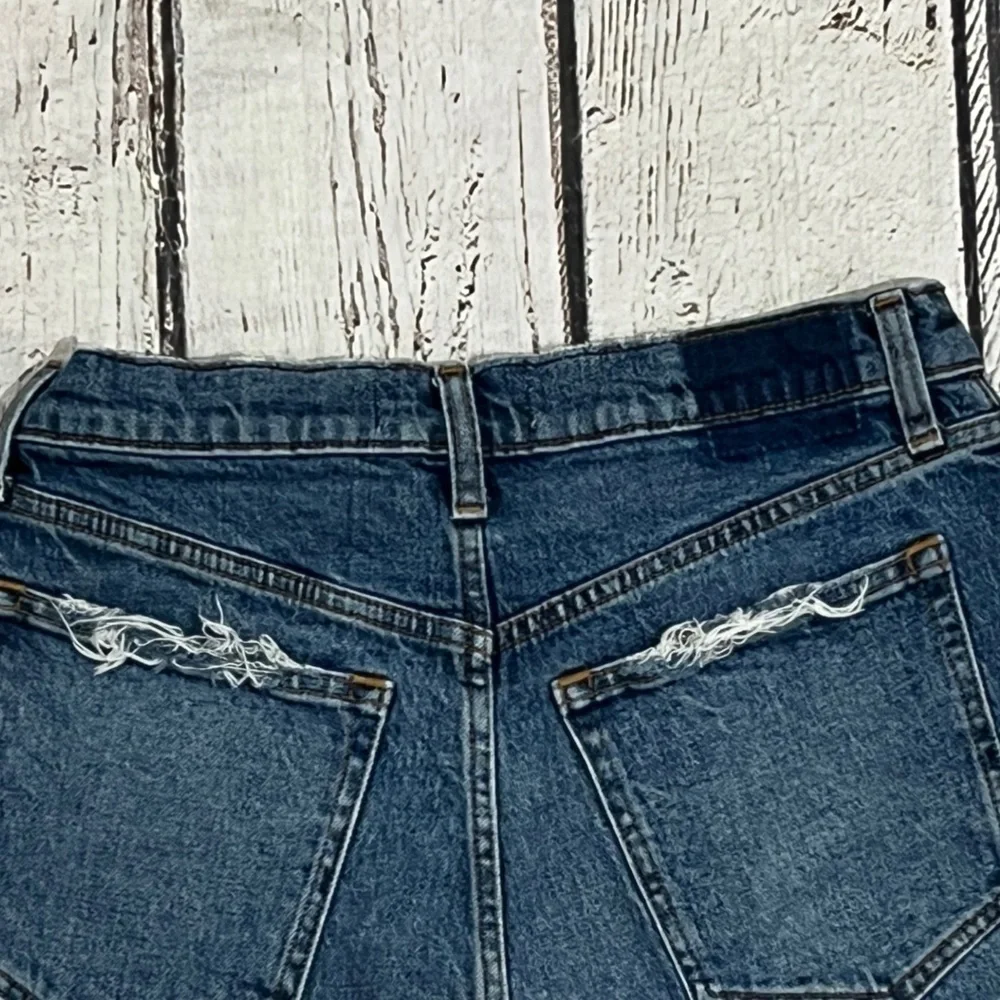 Abercrombie & Fitch Denim Blue Distressed Shorts Womens Mom Short Jeans